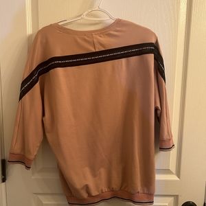 Chicsshe Women's blouse